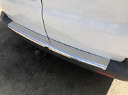 Volkswagen T5 Caravelle 2004–2010 Takapuskurin suojalista taivutuksella (Carmos V1, teräs) kuva 1