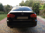 Volkswagen Jetta 2011–2018 Takalaukun reunalista (RST) kuva 2