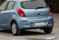 Hyundai I-20 2012–2014 Takapuskurin suojalista OmsaLine (rst.) kuva 1