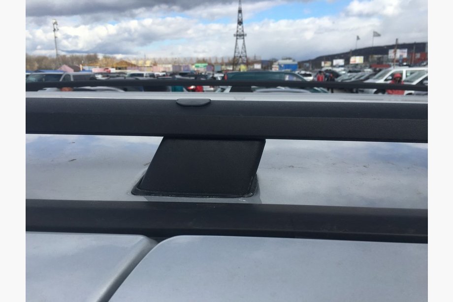Fiat Doblo II 2010–2022 Mustat kattokaiteet Maxi, metalliset jalat Kuva 4