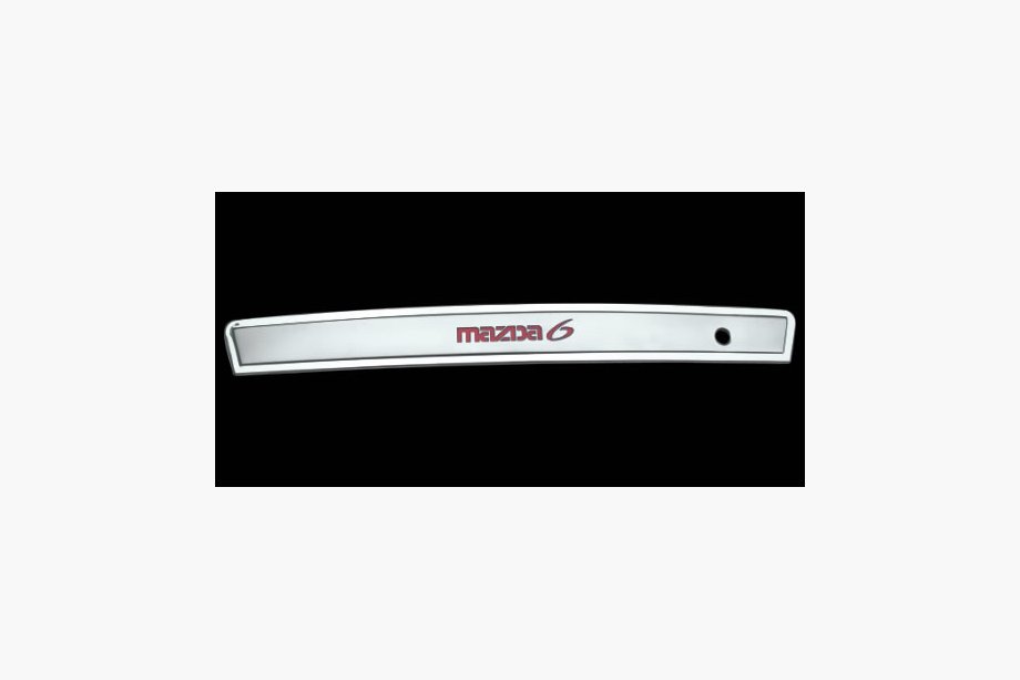 Mazda 6 2003–2008 Kromilista punaisella taustavalolla (muovia) Image