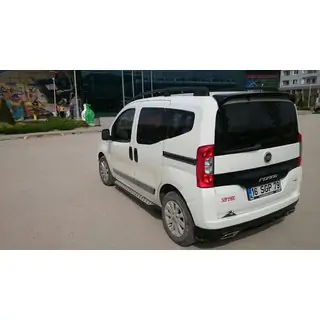 AMG takapuskurin suojalista (maalattava) kuva 2