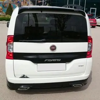 AMG takapuskurin suojalista (maalattava) kuva 1