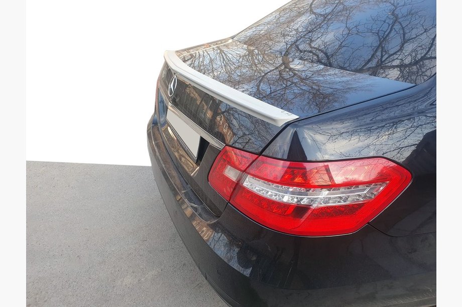 Mercedes E-sarja W212 2009–2016 Spoileri (ABS, maalattavaksi) Image