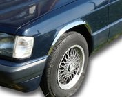 Mercedes W201 (190) 1982–1993 Lokasuojan kaarenlevikkeet 1988-1993 (4 kpl, rst) kuva 1