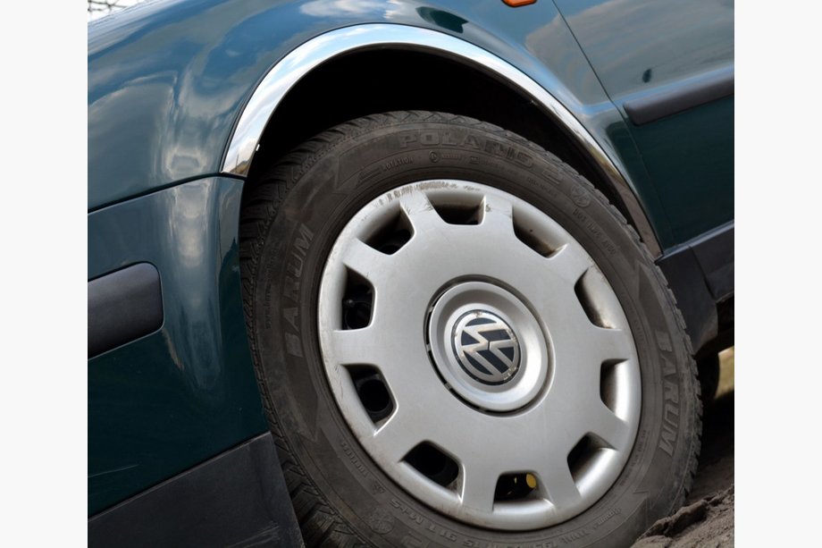 Volkswagen Passat B5 1997–2005 Pyöränkaaren kromilistat (4 kpl, ruostumaton teräs) Farmari, 2000-2005 Image