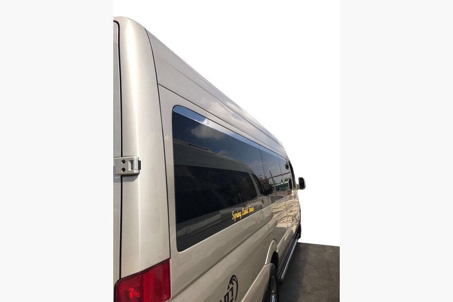 Mercedes Sprinter W906 2006–2018 Ikkunoiden yläreunan listat (ruostumaton teräs) Image