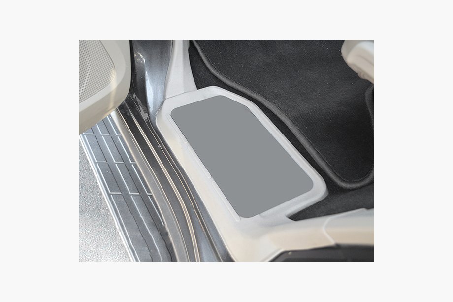 Mitsubishi Pajero Wagon III 1999–2006 Nataniko Premium kynnyslistat (2 kpl, ruostumaton teräs) Image