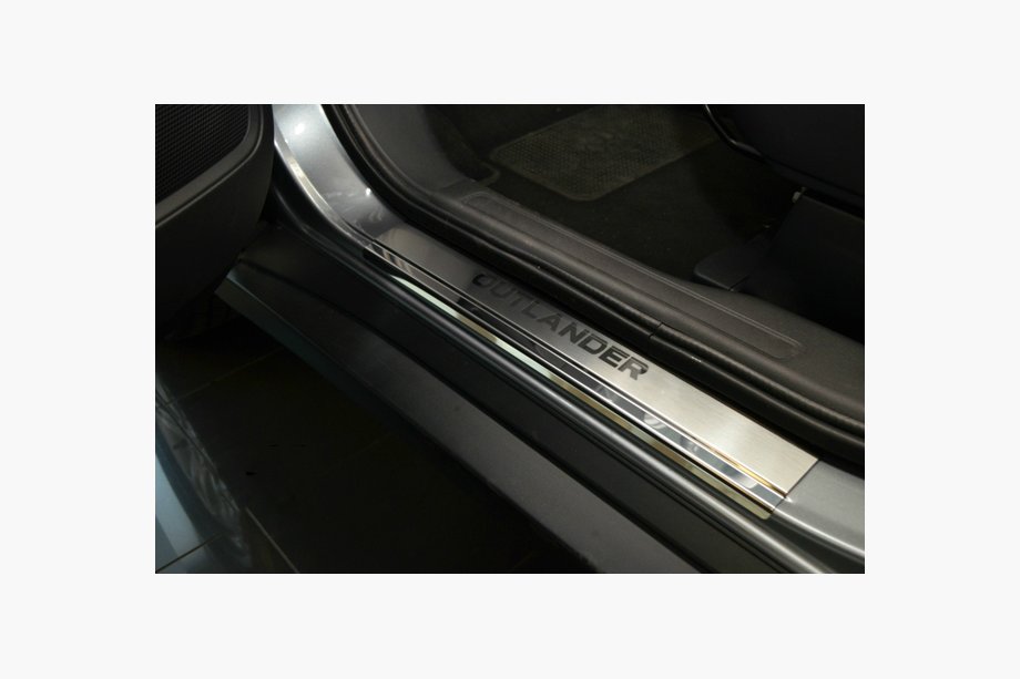 Mitsubishi Outlander 2012–2021 Nataniko ovikynnyslistat (4 kpl, ruostumaton teräs) Premium – 3M-teippi, 0,8 mm Image