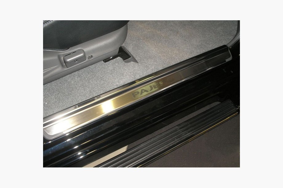 Mitsubishi Pajero Sport 1996–2007 Nataniko kynnyslistat (ruostumaton teräs) Premium - 3M-teippi, 0,8 mm Image