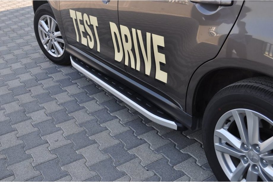 Mitsubishi ASX 2010–2023 Fullmond sivuastinlaudat (2 kpl, alumiini) Image