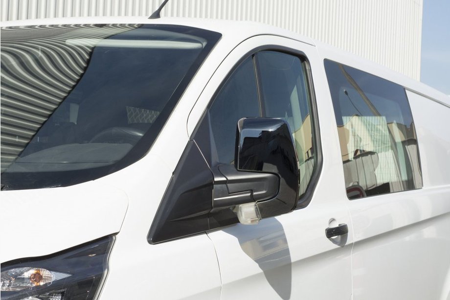 Ford Custom 2013–2022 Peilinkuoret musta kromi (2 kpl, muovi) Image
