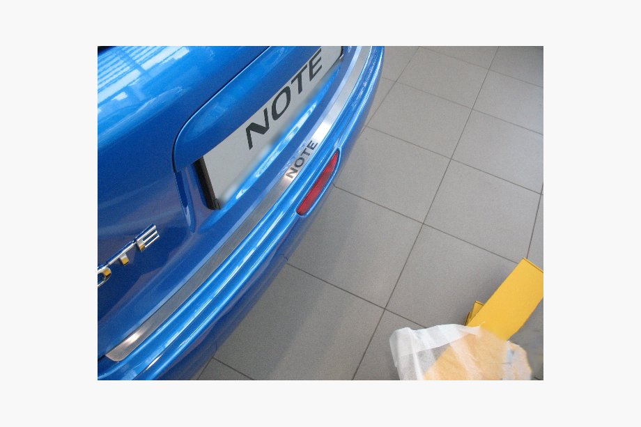 Nissan Note 2004–2012 Takapuskurin suojalista Nataniko (2005-2007, ruostumaton teräs) Image