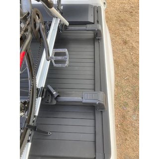 Kattotangot (auton omiin kiinnityspisteisiin) Toyota Hilux 2015– kuva 1