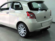 Toyota Yaris 2006–2011 Spoileri (maalattava) kuva 1