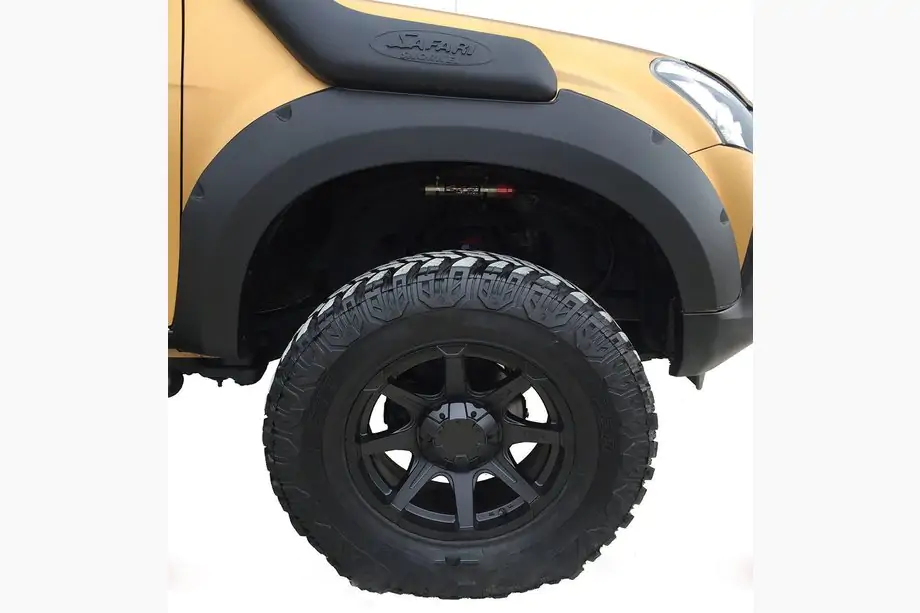 Isuzu D-Max 2011–2019 Pyöränkaarilevikkeet Image