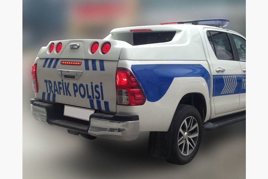 Toyota Hilux 2015– Lavakuomu GRAND BOX Image