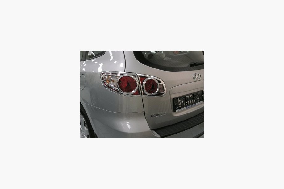 Hyundai Santa Fe 2 2006–2012 Takavalojen suojalistat (2 kpl, muovi) Image