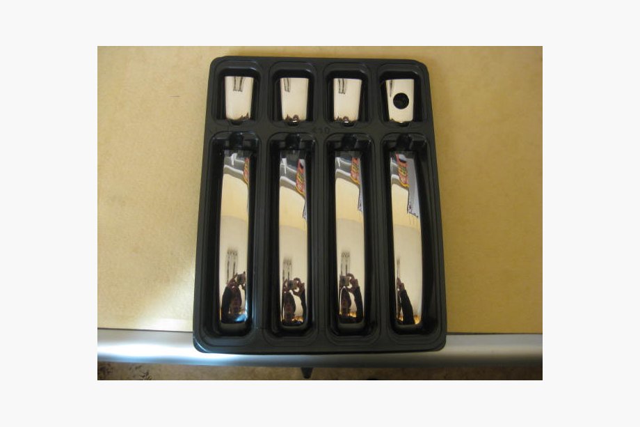 Toyota Corolla 2007–2013 Ovenkahvan suojakuoret (Carmos, 4 kpl, muovi) Image