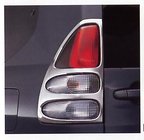 Toyota Land Cruiser Prado 120 2002–2009 Takavalojen peitelistat (2 kpl, muovi) kuva 1