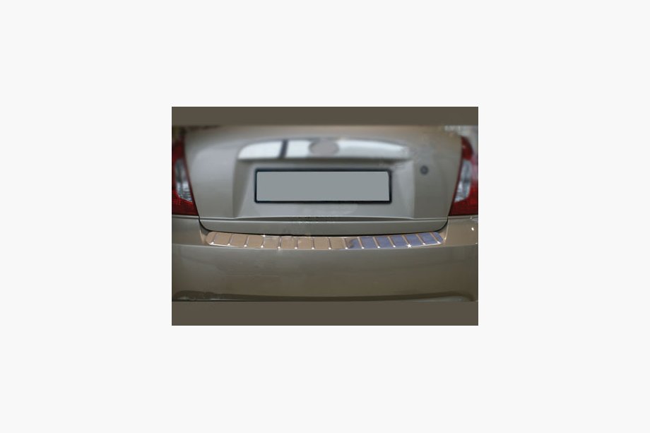 Hyundai Accent 2006–2010 Takapuskurin suojalista (ruostumaton teräs) Omsa Image