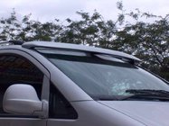 Mercedes Viano 2004–2014 Tuulilasin aurinkolippa (maalattava) kuva 1