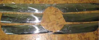 Mercedes ML W163 1997–2005 Leveät säleikön listat (6 kpl, ruostumaton teräs) kuva 1