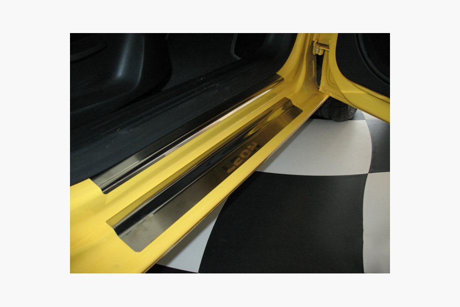 Seat Leon 2005–2012 Nataniko kynnyslistat (8 kpl, ruostumaton teräs) Image