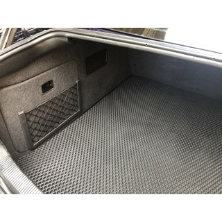 Tavaratilan matto Sedan (EVA, musta)