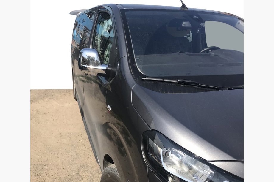 Opel Vivaro 2019– Sivupeilien kuoret (2 kpl, muovi) Musta kromi Image