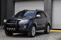 Toyota Fortuner 2006–2015 Sivuporrast RedLine Black (2 kpl, alumiini) kuva 3