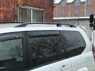 Toyota Land Cruiser Prado 120 2002–2009 Mustat turkkilaiset kattokaiteet Muoviset jalat kuva 5