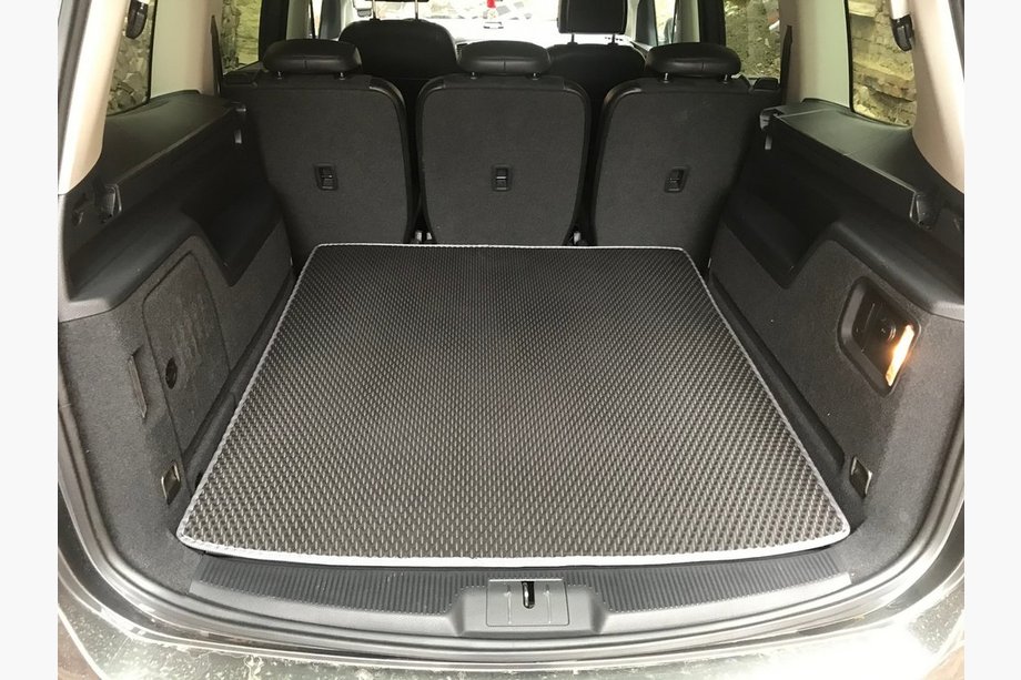Volkswagen Sharan 2010–2023 Tavaratilan ylämatto (EVA, musta) Image