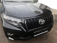 Toyota Land Cruiser Prado 150 2009–2023 Maski 2017↗ LED (Zeus Black, Black kulmakarvoilla) kuva 1