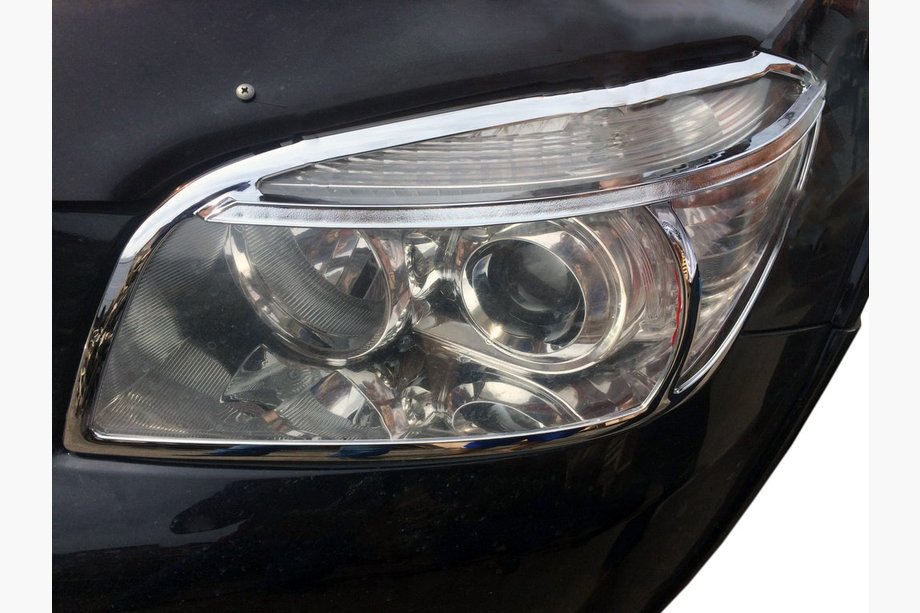 Toyota Rav 4 2006–2013 Ajovalojen kromilistat 2006-2009 (2 kpl, muovi) Image