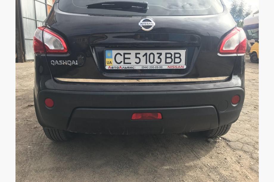Nissan Qashqai 2007–2010 Tavaratilan lastausreunan suojalista (ruostumaton teräs) Kuva 3