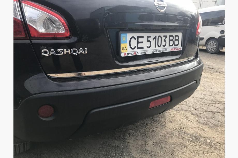 Nissan Qashqai 2007–2010 Tavaratilan lastausreunan suojalista (ruostumaton teräs) Kuva 4