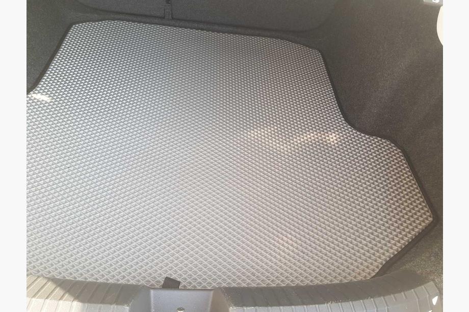 Volkswagen Jetta 2018– Tavaratilamatto (EVA, harmaa) Image