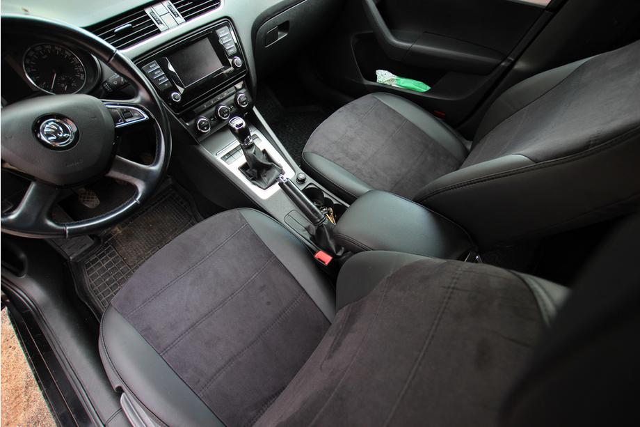 Skoda Octavia III A7 2013–2019 Istuinsuojasarja ekonahka+kangas+Alcantara Antara A001 (täysi sisustasarja) Kuva 6