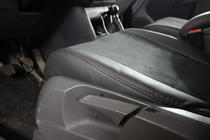 Volkswagen Touran 2003–2010 Istuinsuojasarja ekonahka+kangas+Alcantara Antara A001 (täysi sisustasarja) kuva 12
