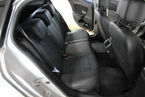 Renault Megane III 2009–2016 Istuinsuojasarja ekonahka+kangas+Alcantara Antara A001 (täysi sisustasarja) kuva 2