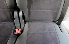 Volkswagen Caddy 2010–2015 Auton istuinsuojat keinonahka + kangas + alcantara Antara A001b (täysi sarja, koko sisusta) kuva 6