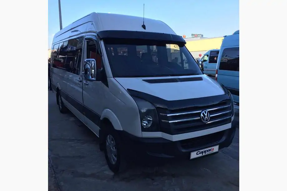 Volkswagen Crafter 2006–2016 Tuulilasin aurinkolippa kehyksellä V2 (musta kiiltävä, 5 mm) Kuva 10
