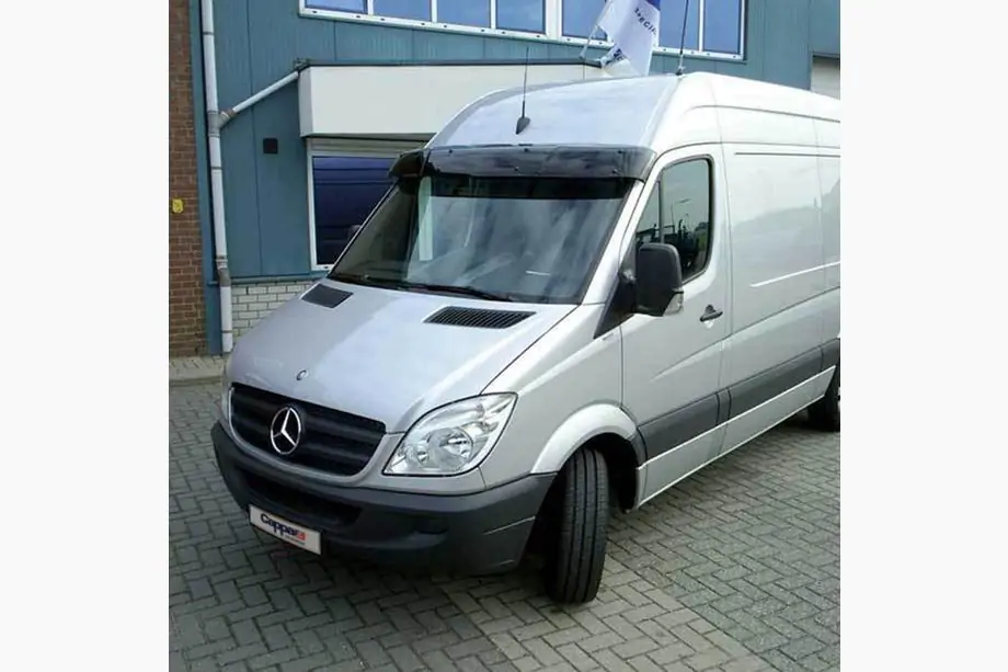 Volkswagen Crafter 2006–2016 Tuulilasin aurinkolippa kehyksellä V2 (musta kiiltävä, 5 mm) Kuva 12