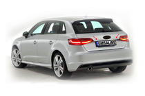Audi A3 2012–2020 Listalista rekisterikilven yläpuolelle HB (ruostumaton teräs) kuva 1
