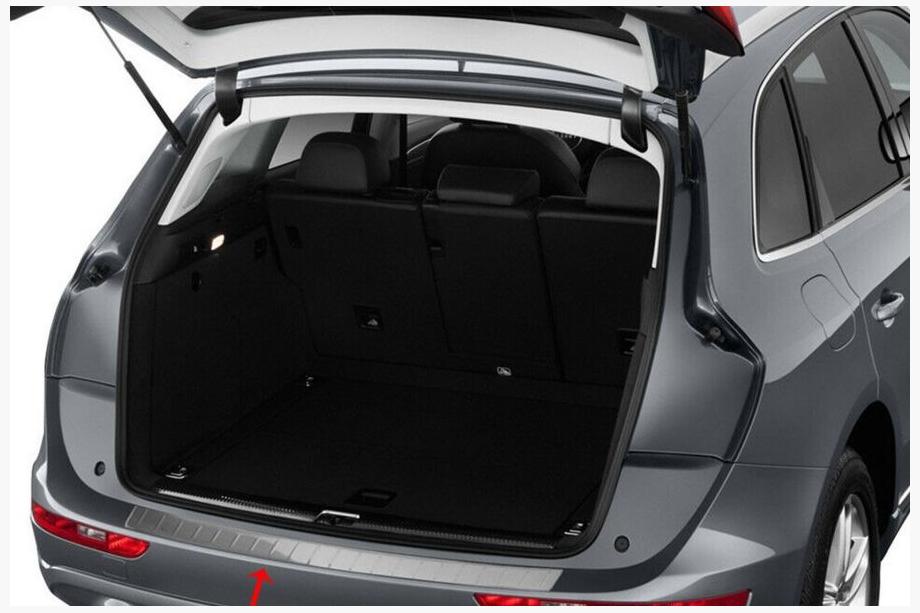 Audi Q5 2017–2025 Takapuskurin kromilista (OmsaLine) Image
