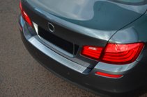BMW 5-sarja F10/F11 2010–2016 OmsaLine takapuskurin suojalista (SD, ruostumaton teräs) kuva 3