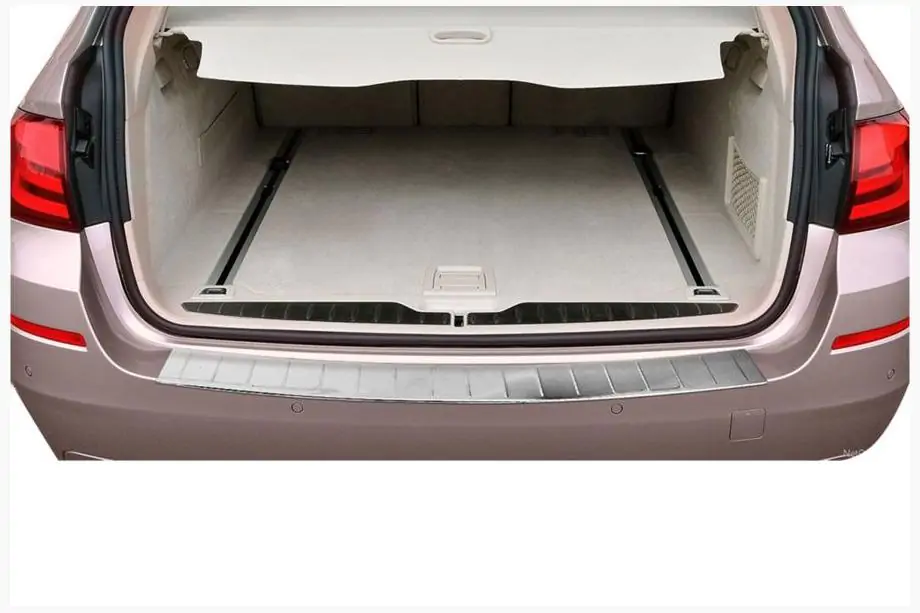 BMW 5-sarja F10/F11 2010–2016 OmsaLine takapuskurin suojalista (SW, ruostumaton teräs) Image