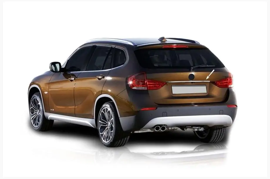 BMW X1 E84 2009–2015 Rekisterikilven ylälista (ruostumaton teräs) Image