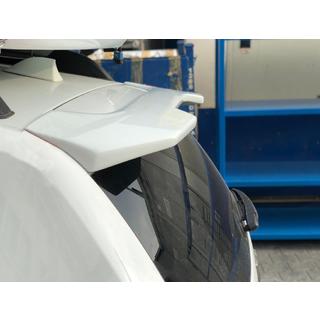 Meliset V1 -spoileri (maalattava) Renault Duster 2018–2024 kuva 2